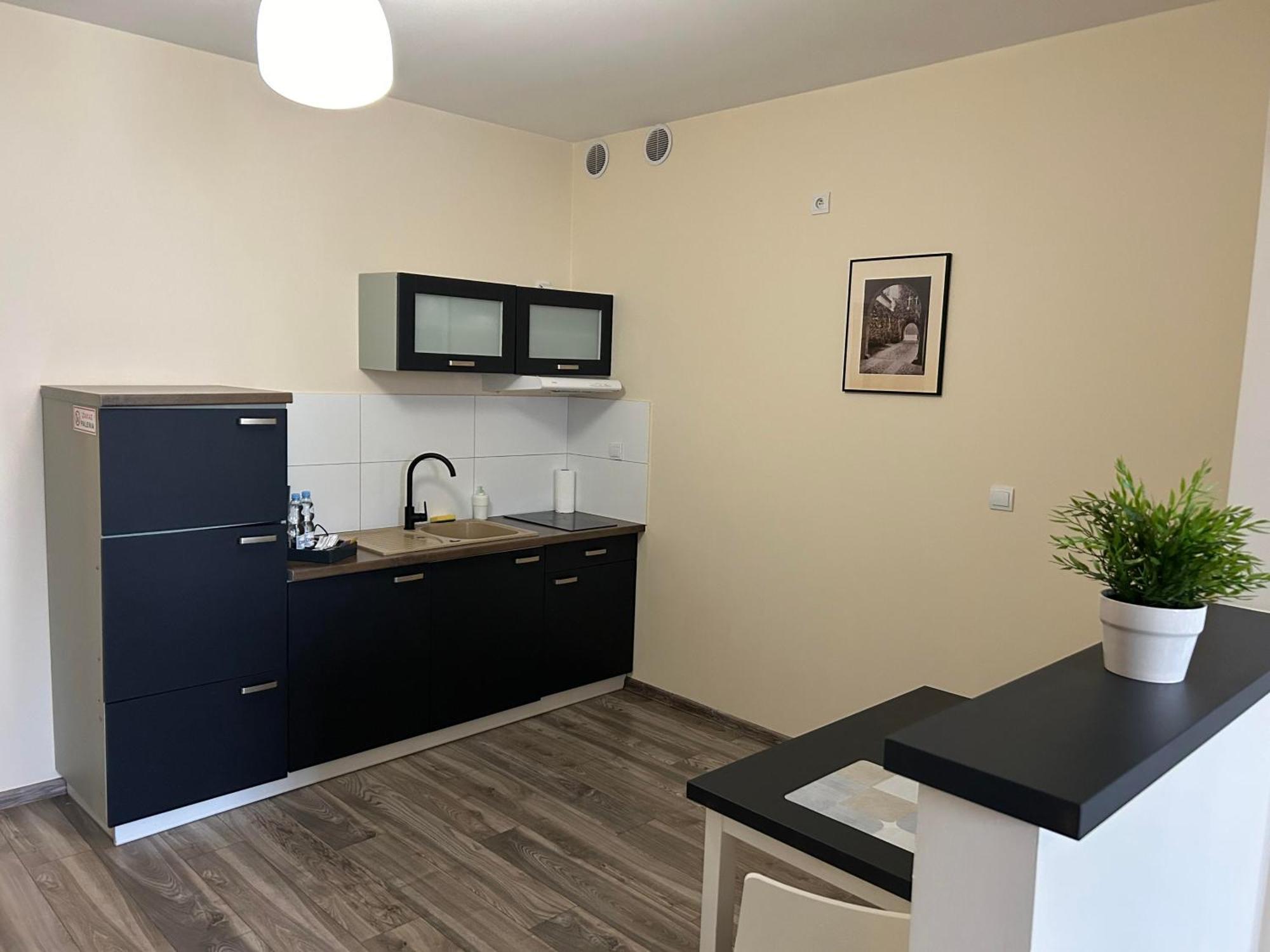 H-T-L Apartamenty Junior Nowa Sol Exterior photo